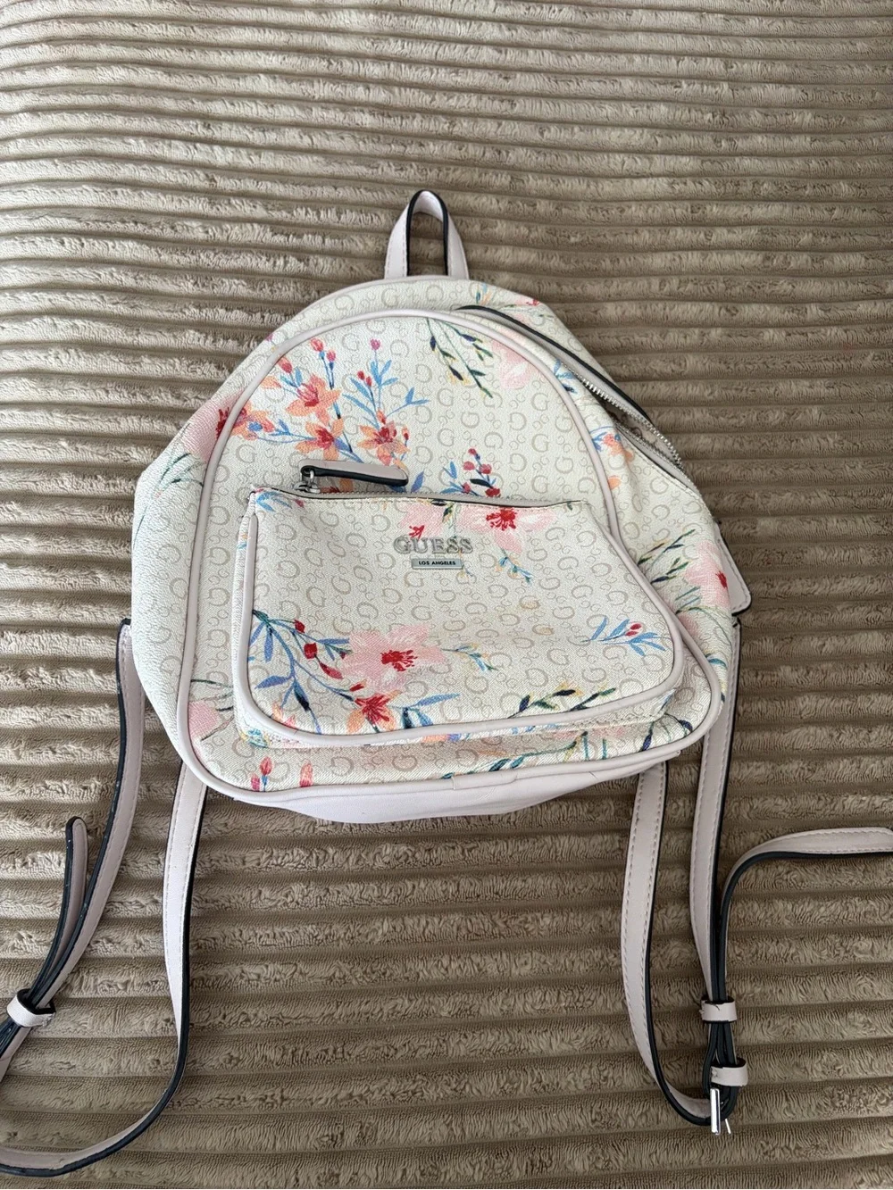lululemon body bag Anyone try the curved crossbody bag? : r/lululemon